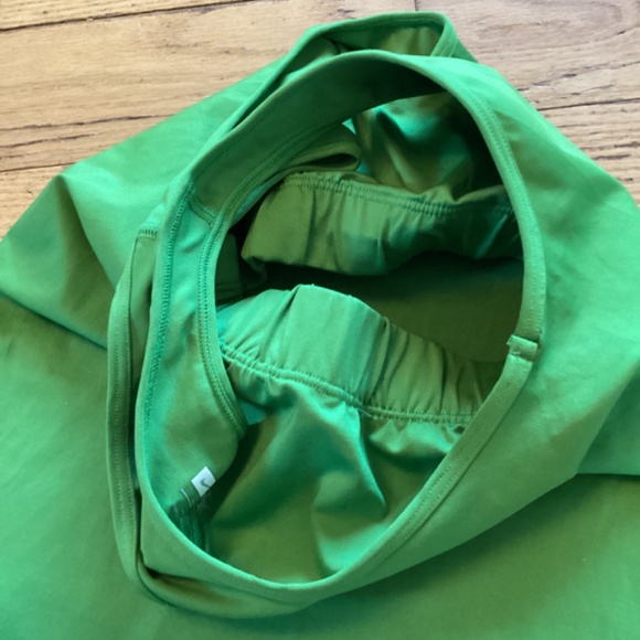 Nike Fit Dry sports tank, racerback, size S, green, bra built in - Picture 5 of 5